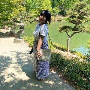 Meet your Posher, Shella